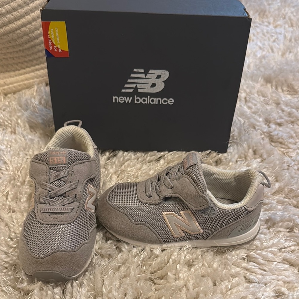 New Balance Gray Sneakers Mesh Suede Casual